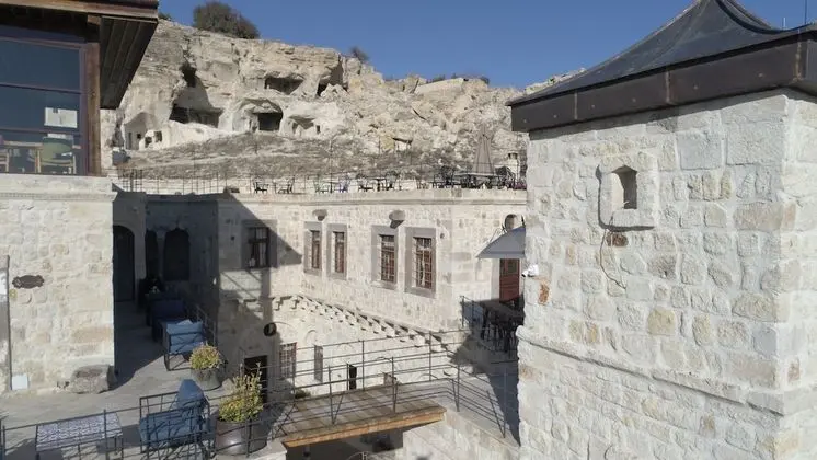 Taru Cave Suites