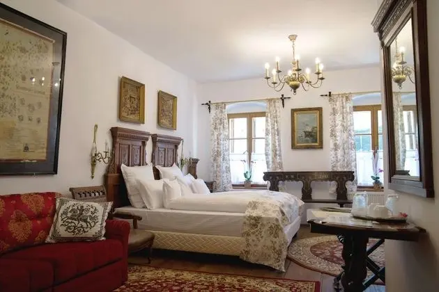 Taschler Haus Boutique