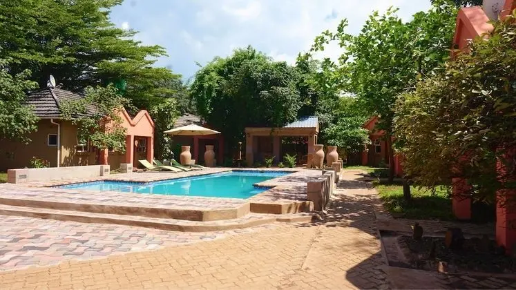 Tasha Lodge and Tours