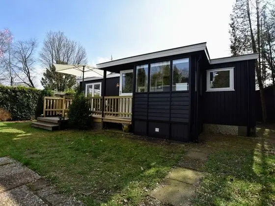 Tasteful Chalet With Veranda in the Veluwe