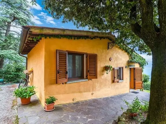 Tasteful Cottage in Cortona With Swimming Pool