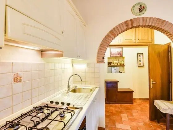 Tasteful Cottage in Cortona With Swimming Pool - Mutfak