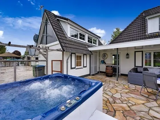 Tasteful Villa in Didam With Garden - Spa