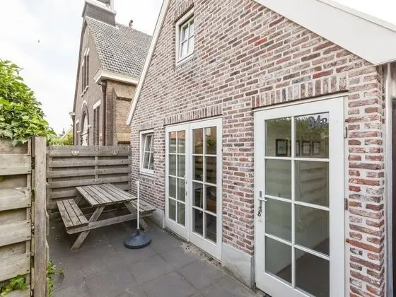 Tasteful Holiday Home in Wemeldinge near Sea