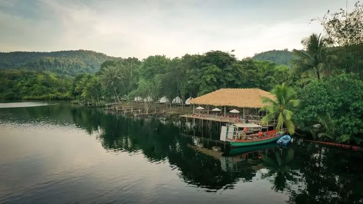 Tatai Paradise Eco Resort
