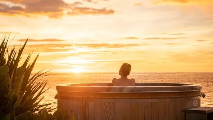 Tatapouri Retreat - Glamping - Spa