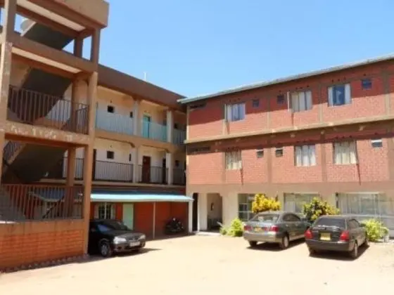 Tausi Hotel- Homabay