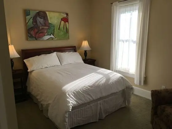 Tawsty Flower - Haines Suites - Oda