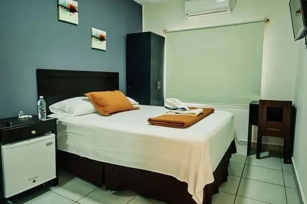 Hotel Tazumal House