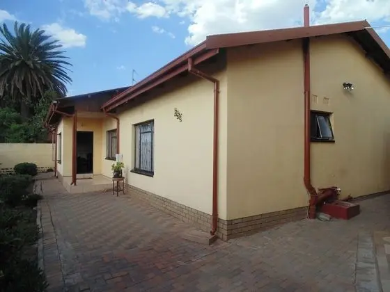 TDJ's B&B - 1