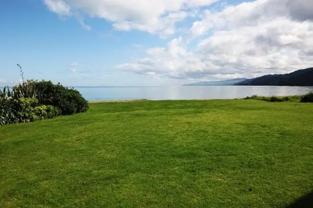Te Puru Beach Lodge - Dış Mekan