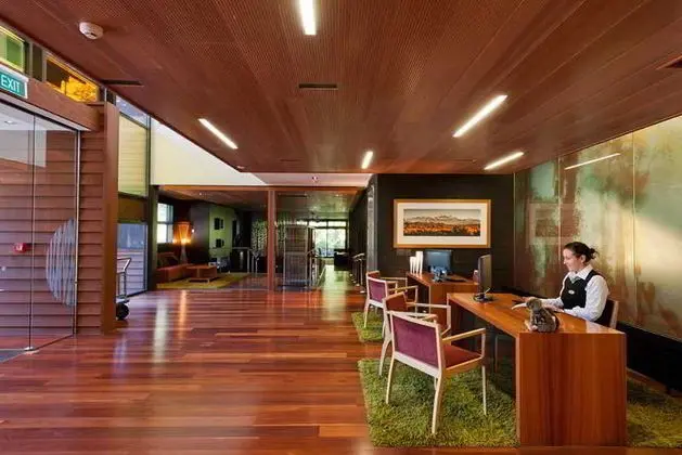 Te Waonui Forest Retreat