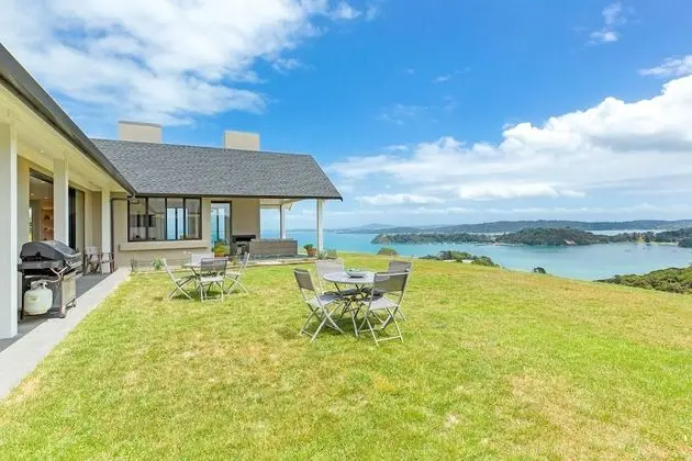 Te Whau Point