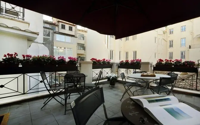 The Telegraph Suites