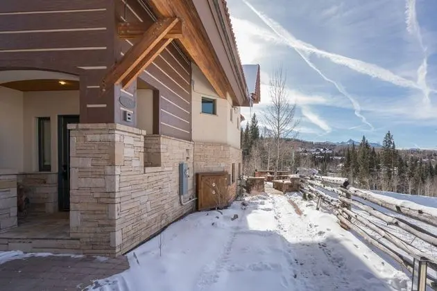 Telemark B by Avantstay Ski In/ Ski Out at the Heart of Mountain Village! - İç Mekan
