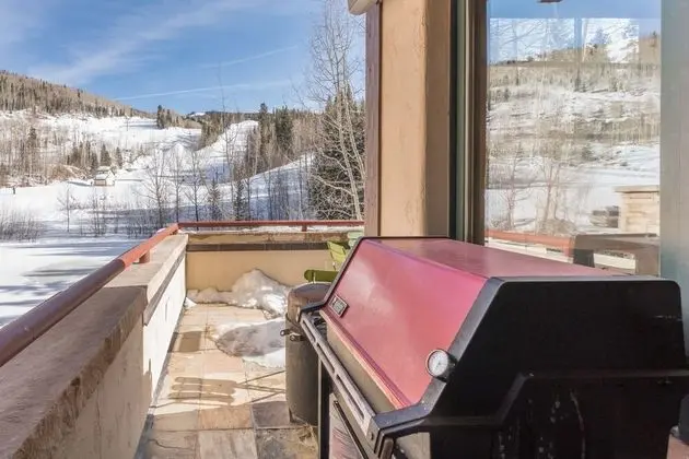 Telemark B by Avantstay Ski In/ Ski Out at the Heart of Mountain Village! - İç Mekan