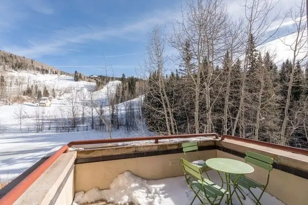 Telemark B by Avantstay Ski In/ Ski Out at the Heart of Mountain Village! - İç Mekan