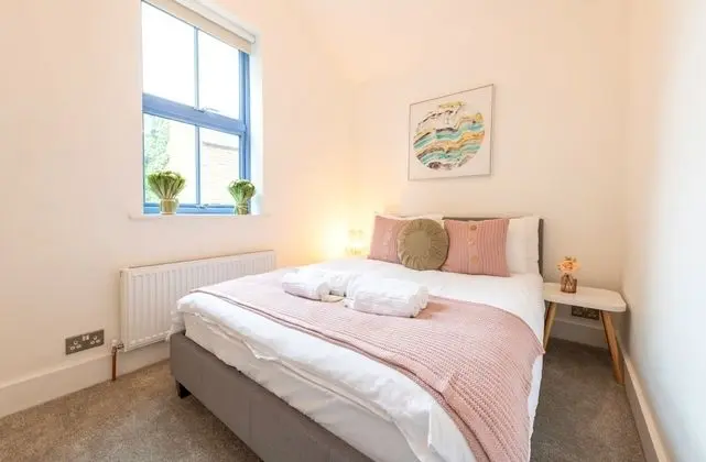 Temple Twenty5 - A Newly Refurbished, Modern Style Large 3 Bedroom House - Oda