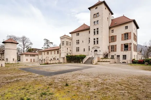 Tempologis - Chateau de la Rochette - Dış Mekan