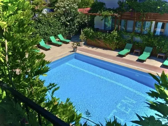 Ten Apart Hotel - Havuz