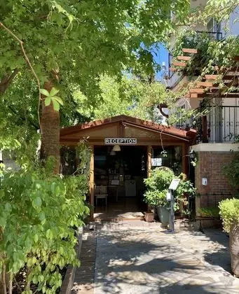 Ten Apart Hotel - Lobi