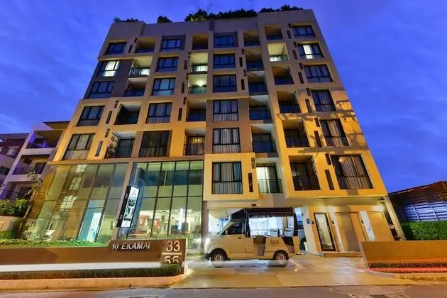 Ten Ekamai Residences