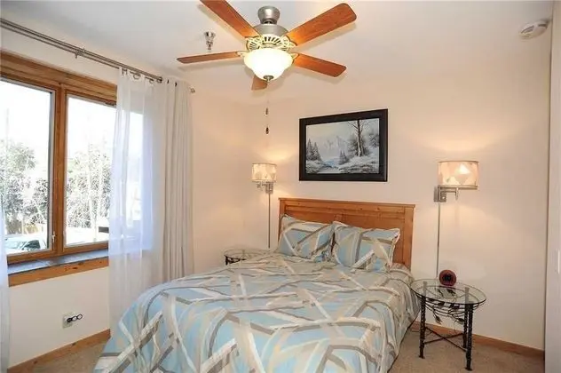 Ten Mile Suites 103 Downtown Condos with On-site Hot Tub - Oda