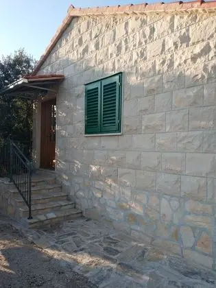 Tennis court and outdoor pool villa - Dış Mekan