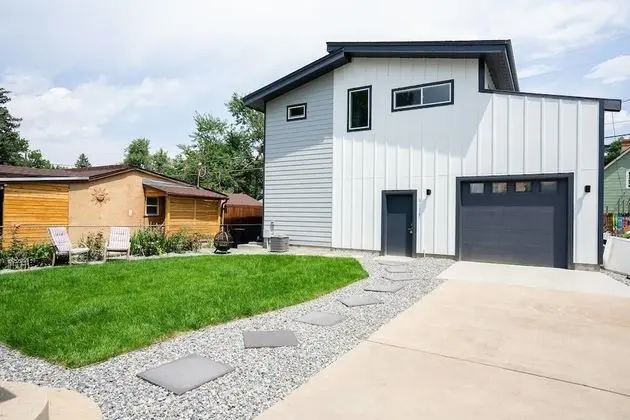 The Tennyson Adventure A Luxury Townhome With Private Balcony