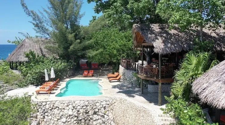 Tensing Pen Hotel - Havuz