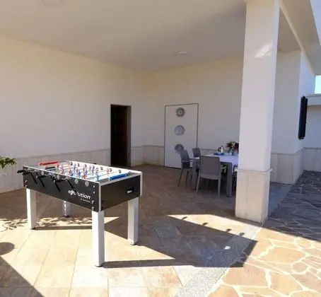 Tenuta con due Abitazioni Indipendenti e Piscina - Oda