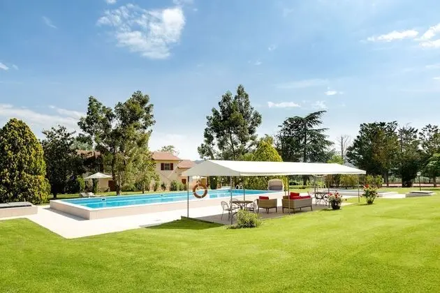 Tenuta Lamborghini Golf & Resort