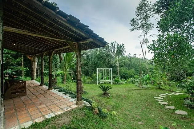 Tepi Sawah Lodge