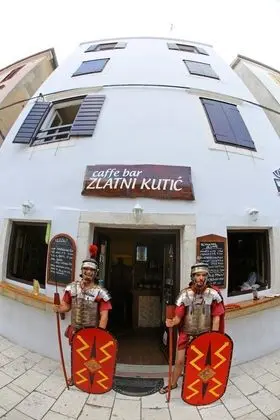 Tequila Bar Hostel - Adults Only - Dış Mekan