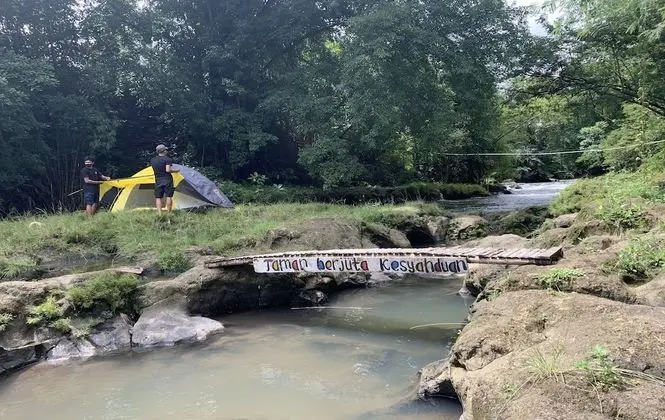 TERATAI BIRU RIVER CAMPING GROUND - Dış Mekan