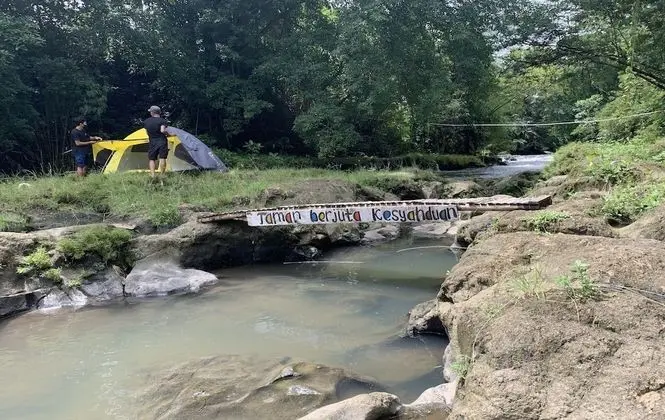 TERATAI BIRU RIVER CAMPING GROUND - Lobi