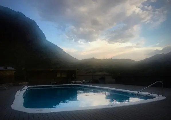 Terlingua Nights Cabins - Havuz