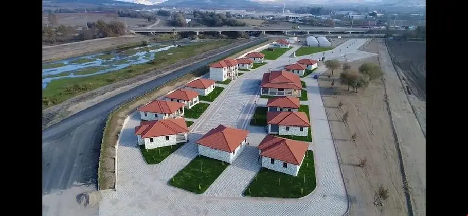 Termal Köy Taş Evleri