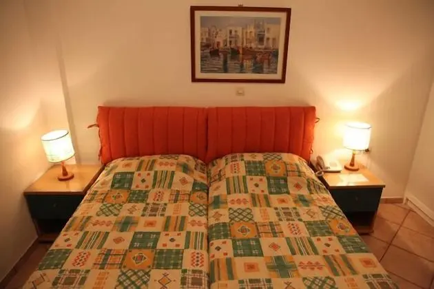 Terpsichore Apartments - Oda