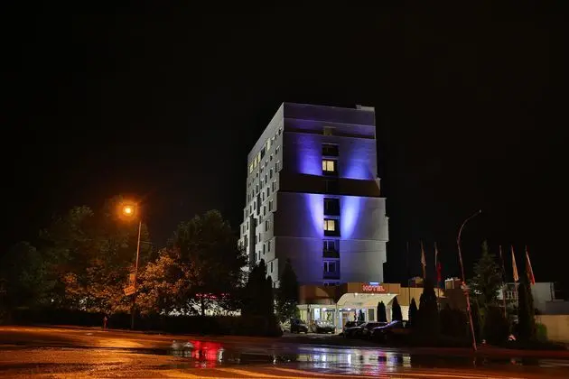 Hotel Terra Europe Brontes - 1