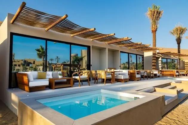 Terra Solis Dubai - Havuz