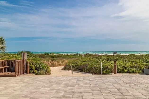 Terrace on Ocean - 2