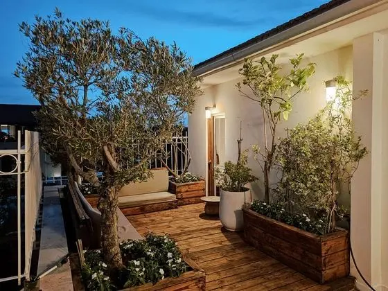 Terrace & View on Dallal square by FeelHome - Öne Çıkan Resim