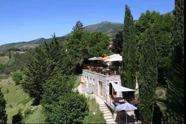 Terre des Baronnies. Cabanes