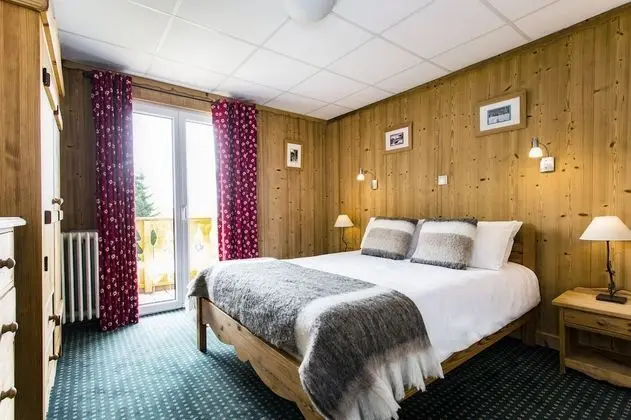 Terresens - Hotel Escapade - Öne Çıkan Resim