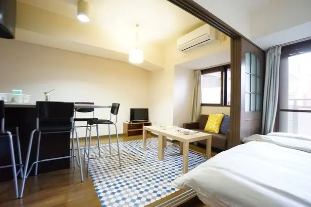 Terry's Apartment Shinsaibashi East I G05B