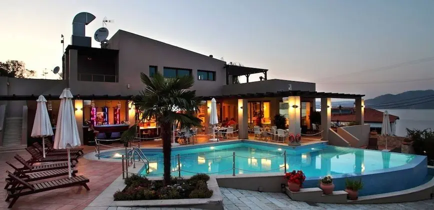 Tesoro Hotel - Dış Mekan