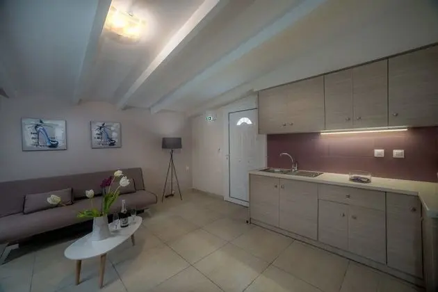 Tesys Studios & Apartments - Mutfak