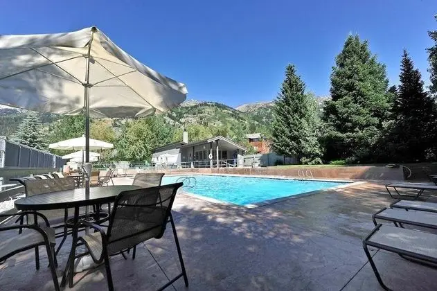 Teton Village Condos Collection by JHRL - Havuz