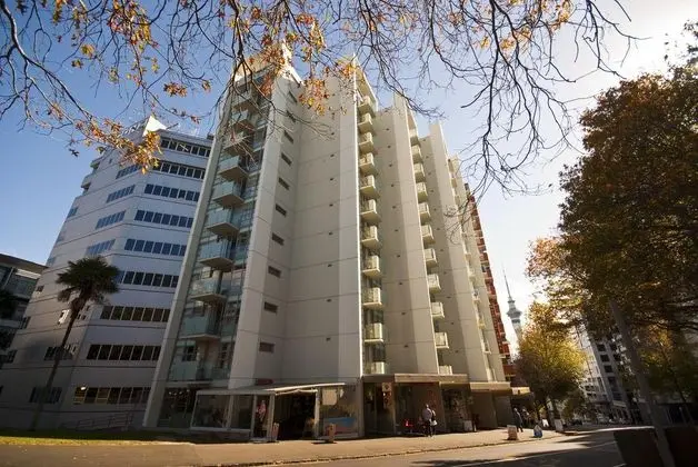 Tetra Waldorf Apartment